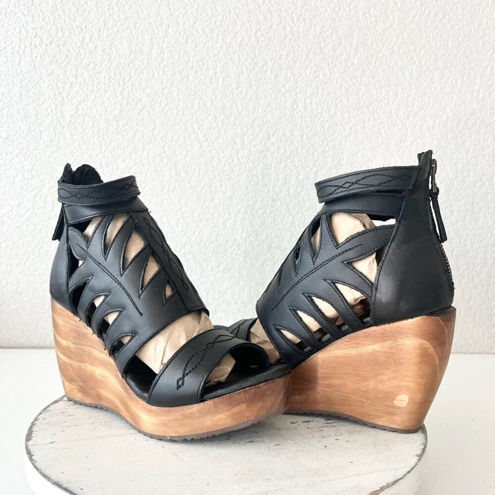 NEW Lane Boots BECCA Womens Black Wedges 8.5 Western Sandals Cowgirl Leather